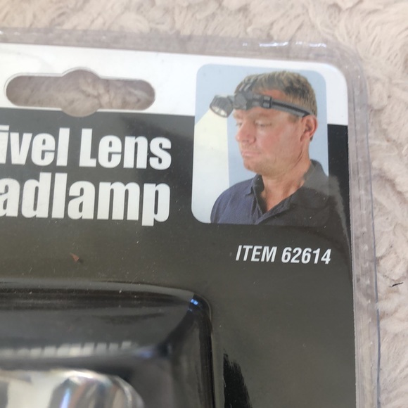Swivel Lens Headlamp - for camping sports emergency and more - NEW - Picture 3 of 16